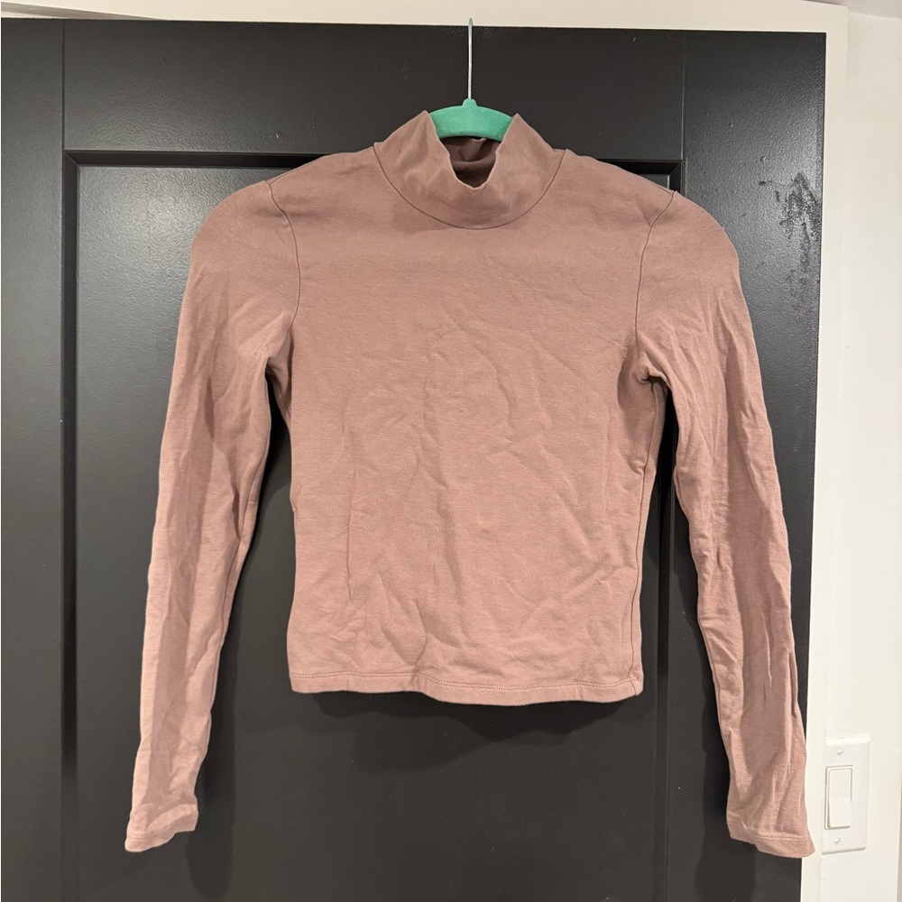 Abercrombie & Fitch Long Sleeve Tee